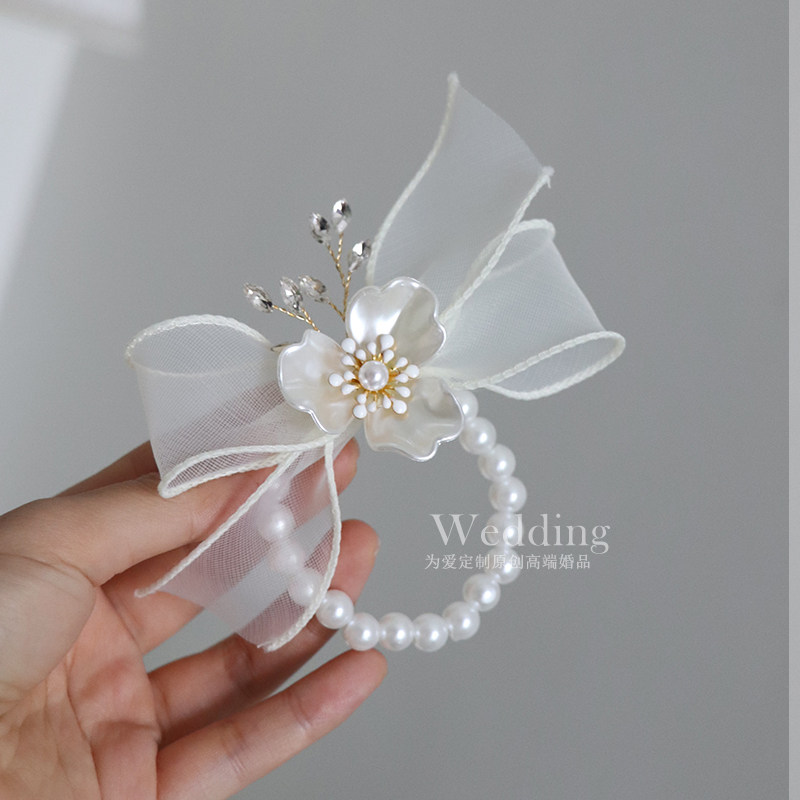 Meritocratic wedding supplies bridesmaids Wrist Flowers Sisters Pearl Bracelet of Flowers Events Conference Hop Dance Bandages Hand Flowers