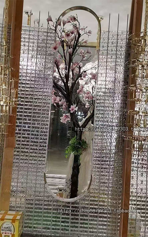 Solid water corrugated glass brick screen shape transparent crystal brick punched brick tooling tea house background wall crystal wall