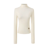 Кремового цвета