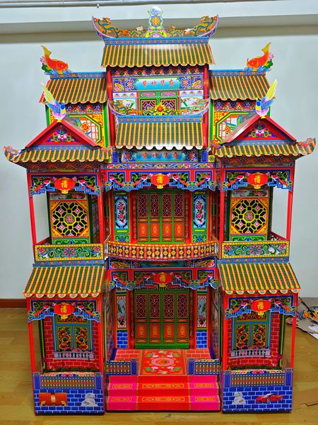Factory Direct Sales of Bamboo Frame Quick-Install Folding Paper Houses, Including Luxury Bamboo Villas and Cloud-Sky Mansions