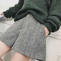 Pregnant womens shorts autumn and winter wear woolen pregnant womens pants striped wide leg shorts pregnancy underpings