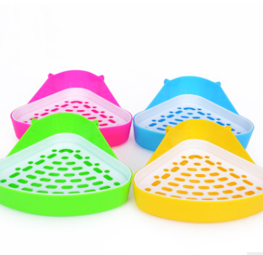 Pet supplies Guinea pig fixed triangle urinal Rabbit Dutch pig Chinchilla toilet with plastic mesh urinal