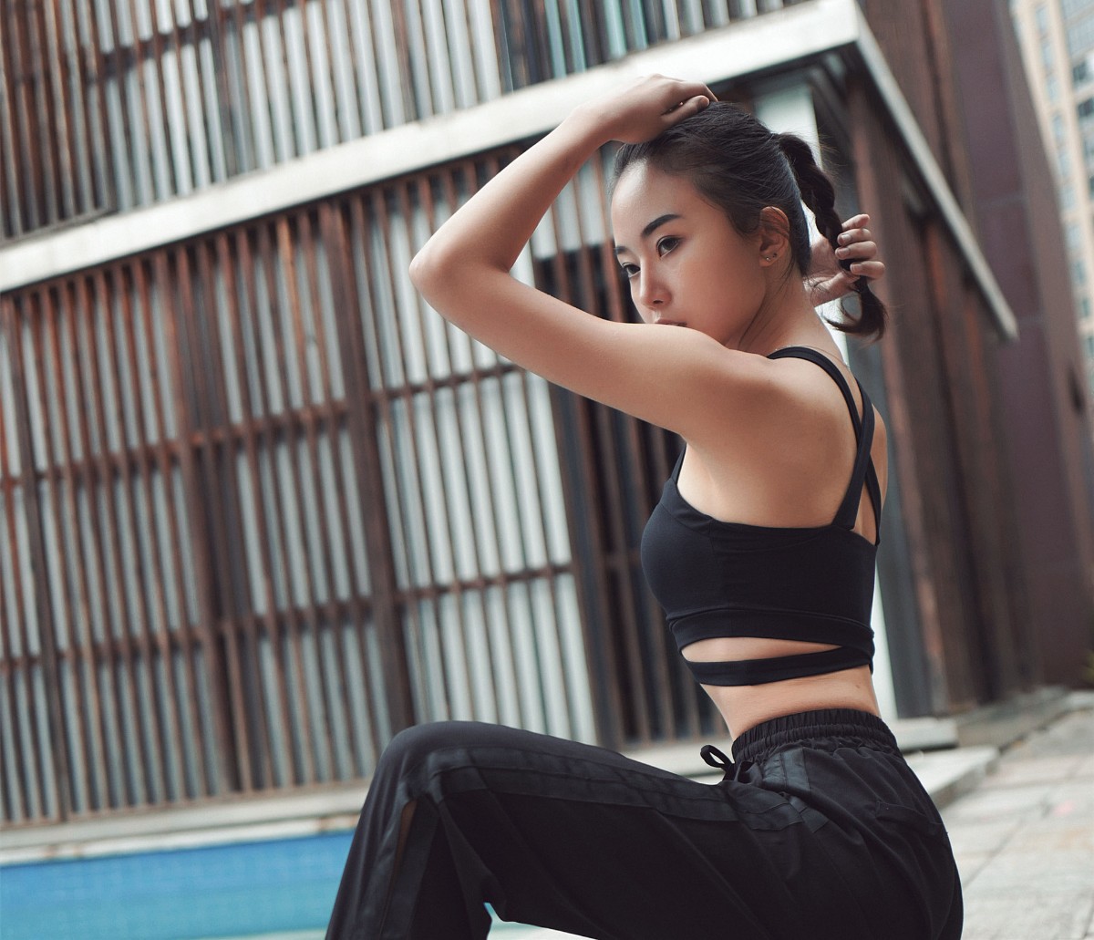 Thể hình chạy bộ chuyên nghiệp tập hợp hình dạng cường độ cao chống sốc chéo vẻ đẹp vest phong cách thể thao áo ngực nhanh khô đồ lót nữ - Đồ lót thể thao ao tap gym