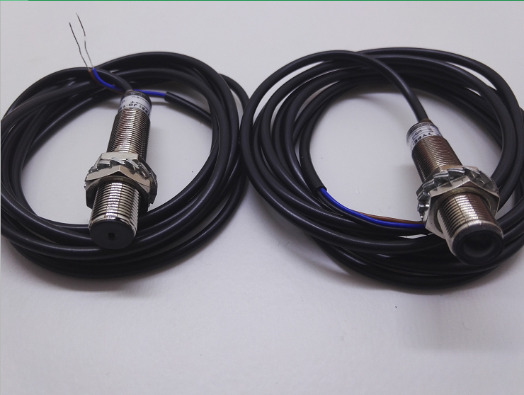 Laser Sensor / photoelectric Switch ( 12 M Range ) M12 NPN N/O