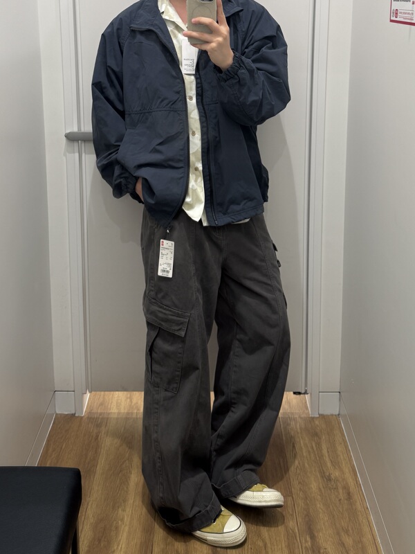 Sslstudio American Retro High Street Cargo Pants with Large Side Pockets for Men, Deconstructed Design, Wide-Leg Long Pants