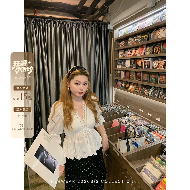 Herwear Slightly Plump Women【Lustrous Letter】Embroidered Lace V-Neck Top Women's Waist-Cinching Mid-Sleeve Shirt Herwear Slightly Plump Women【Lustrous Letter】Embroidered Lace V-Neck Top Women's Waist-Cinching Mid-Sleeve Shirt