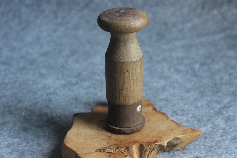 In the 1990s, Guangzhou Telecommunications Bureau Waist-frame invalidated old postmark People's Middle Telegraph High cm ZZ 1661