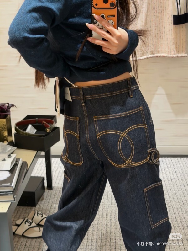 2026P Autumn and Winter New Style Pocket Double C Letter Embroidery Versatile Dark Blue Mid-High Waist Straight-Leg Jeans Denim Color
