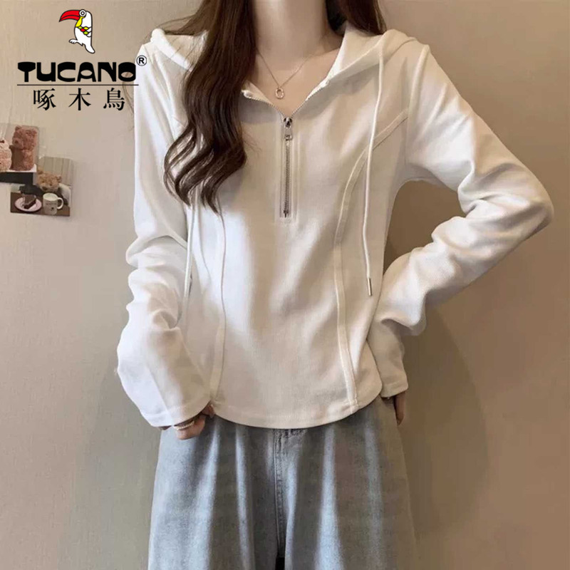 Woodpecker 2026 New Autumn Slim-Fit Short White Hooded Sweatshirt for Women, Autumn and Winter Base Layer Hoodie Top