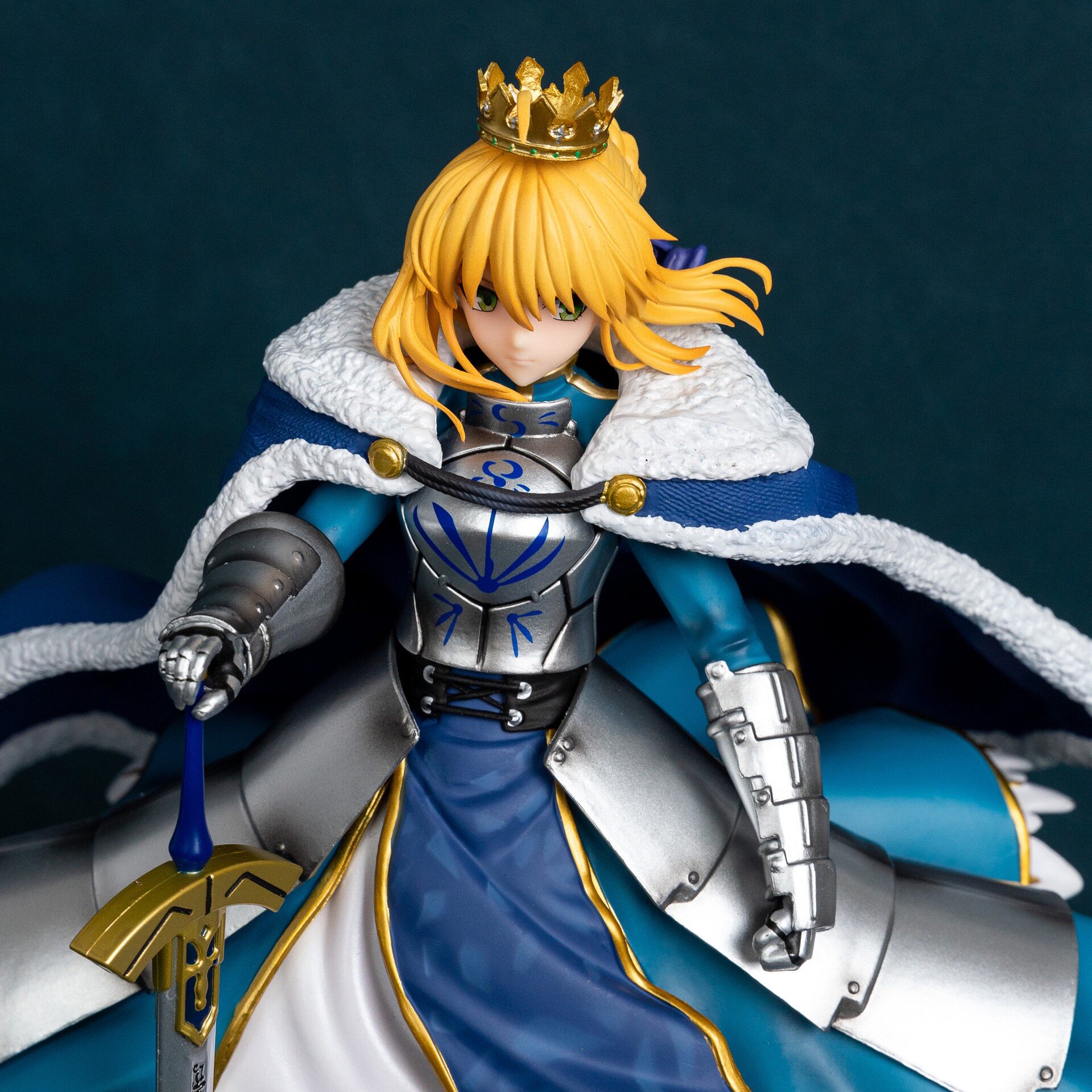 Fate/Grand Order：阿尔托莉雅的呆毛王手办，真香还是真坑？_手办_淘宝游戏网