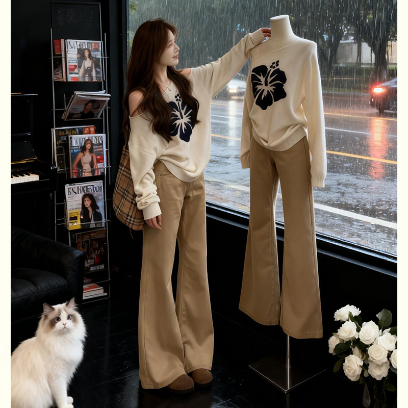 American-Style Khaki Flared Jeans 2026 Early Spring New Model, Non-Tight on the Legs, Low-Waisted, Slim-Fitting, Slimming, Drapey Bell-Bottom Pants