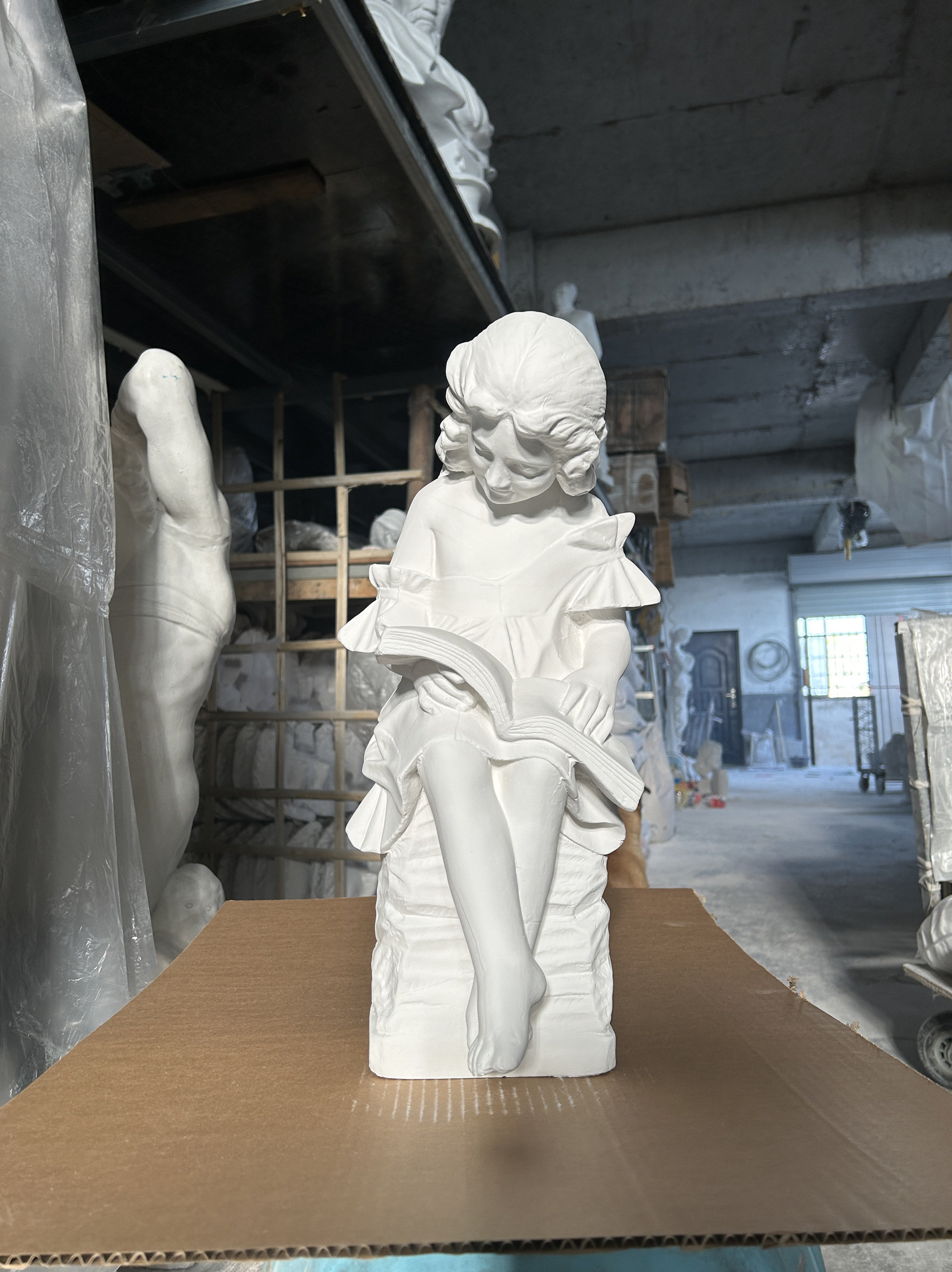 2025年艺术教育升级:绘岳中国老农53cm石膏头像教具选得好吗?