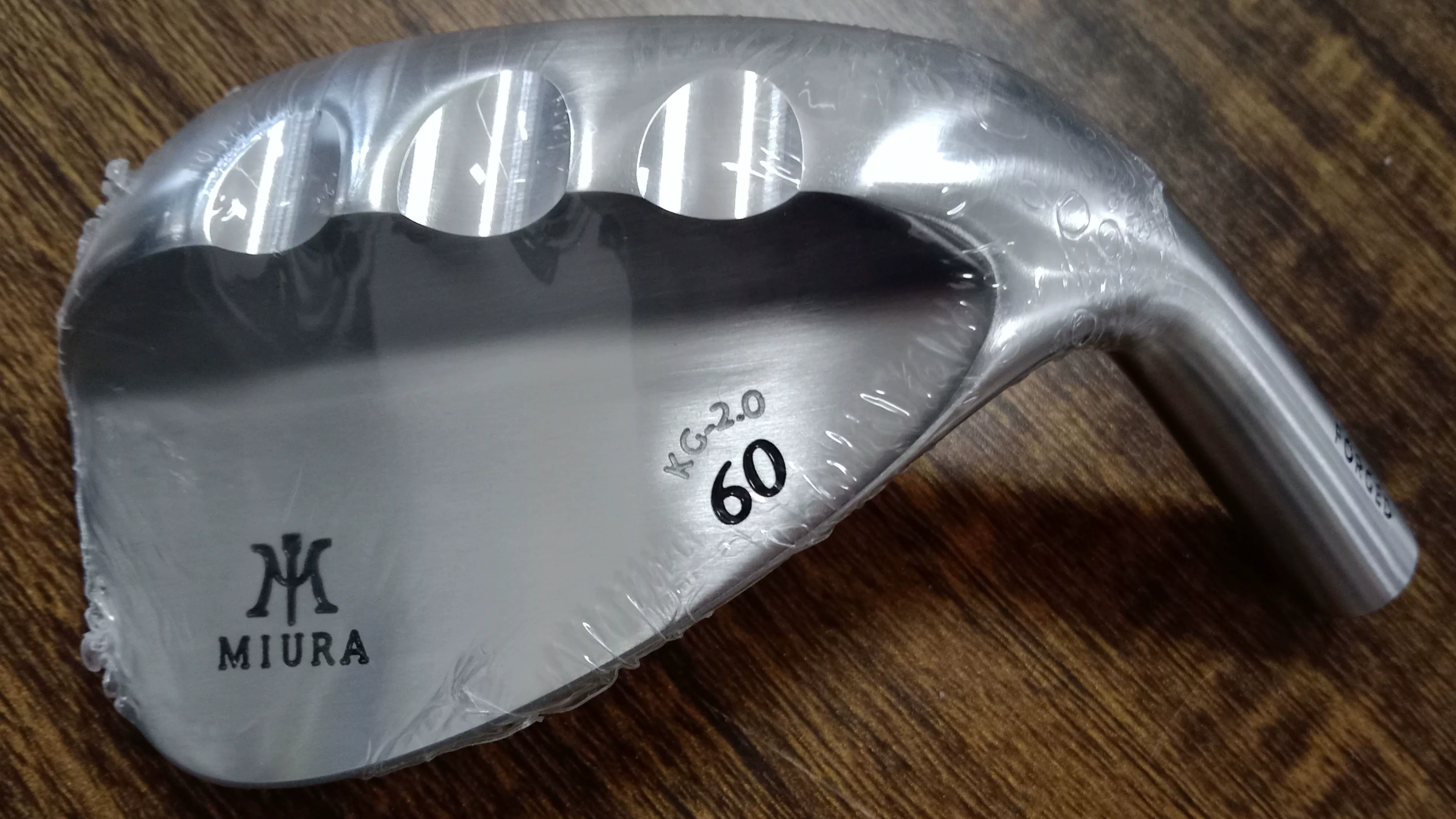 Гольф клины, чипы, песочные клюшки, угловые клюшки Miura Miura K-GRIND гольф-курсы