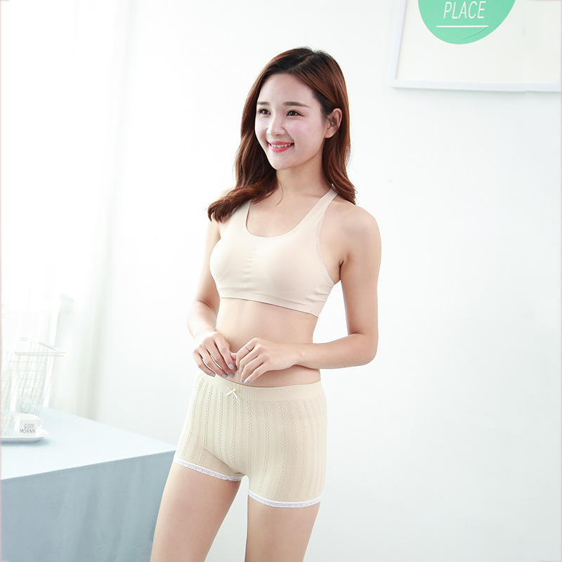 Mùa hè ren ren quần an toàn gai womens ba điểm quần quần short đáy quần bảo hiểm cao đàn hồi chống ánh sáng mỏng.