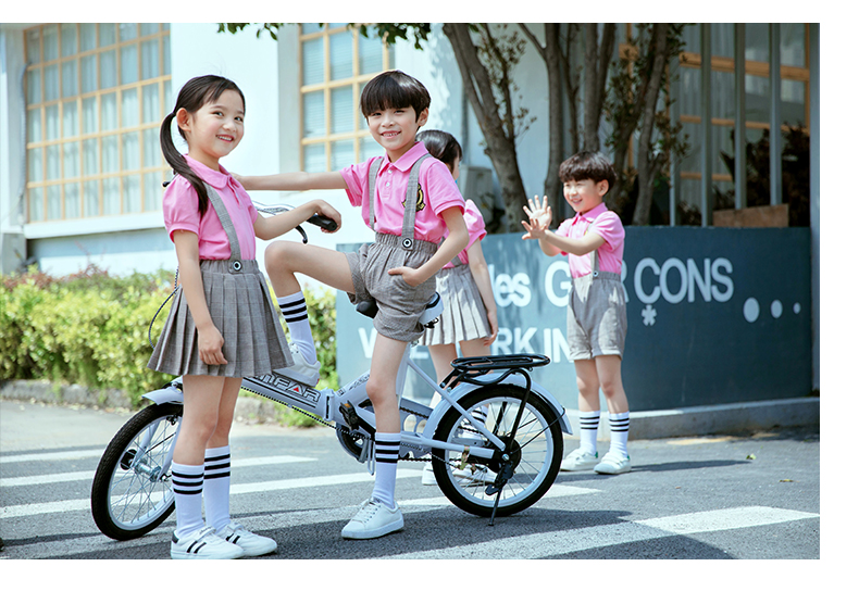 New Mẫu giáo Đồng phục Vườn Đồng phục Trường học Bộ quần áo Dây đeo Anh Gió mùa hè Mùa hè Học sinh Điệp khúc Quần áo Màu hồng - Đồng phục trường học / tùy chỉnh thực hiện quần áo trẻ em