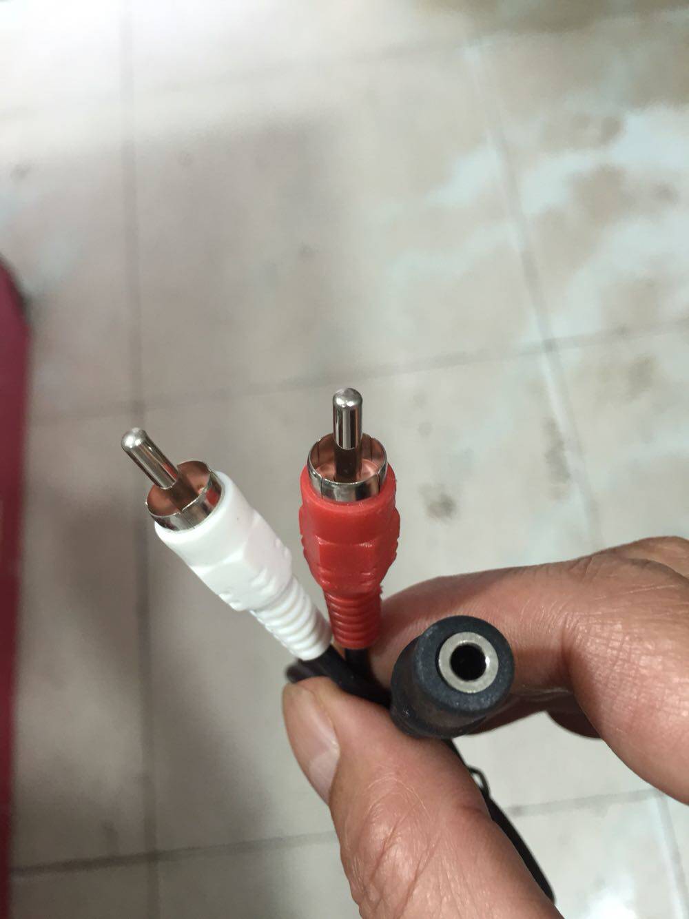 Old TV audio outer connector headset conversion line