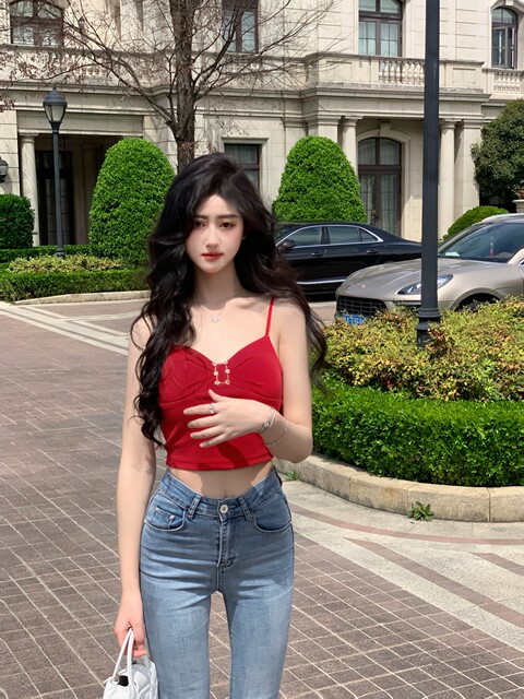 Hollinna Spicy Girl Camisole Tube Top for Women, Summer 2025 New Style, Enhances Bust, Cinches Waist, Versatile, with Chest Pads, Can Be Worn Outside as a Tank Top
