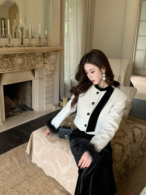 Hollinna Fox Fur Short Woolen Coat for Women, Autumn and Winter 2025 New Style, Chanel-Inspired Light Luxury, High-End Socialite Style