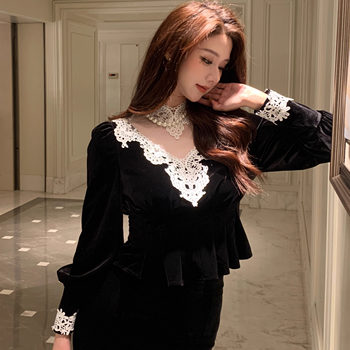 Hollinba Lace Trim V-Neck Velvet Unique Top for Women, Autumn/Winter 2025 New Style Inner Layer Base Shirt