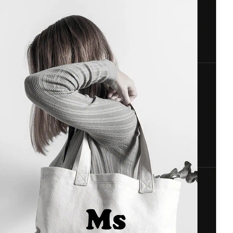 漫莎精品女装批发的LOGO