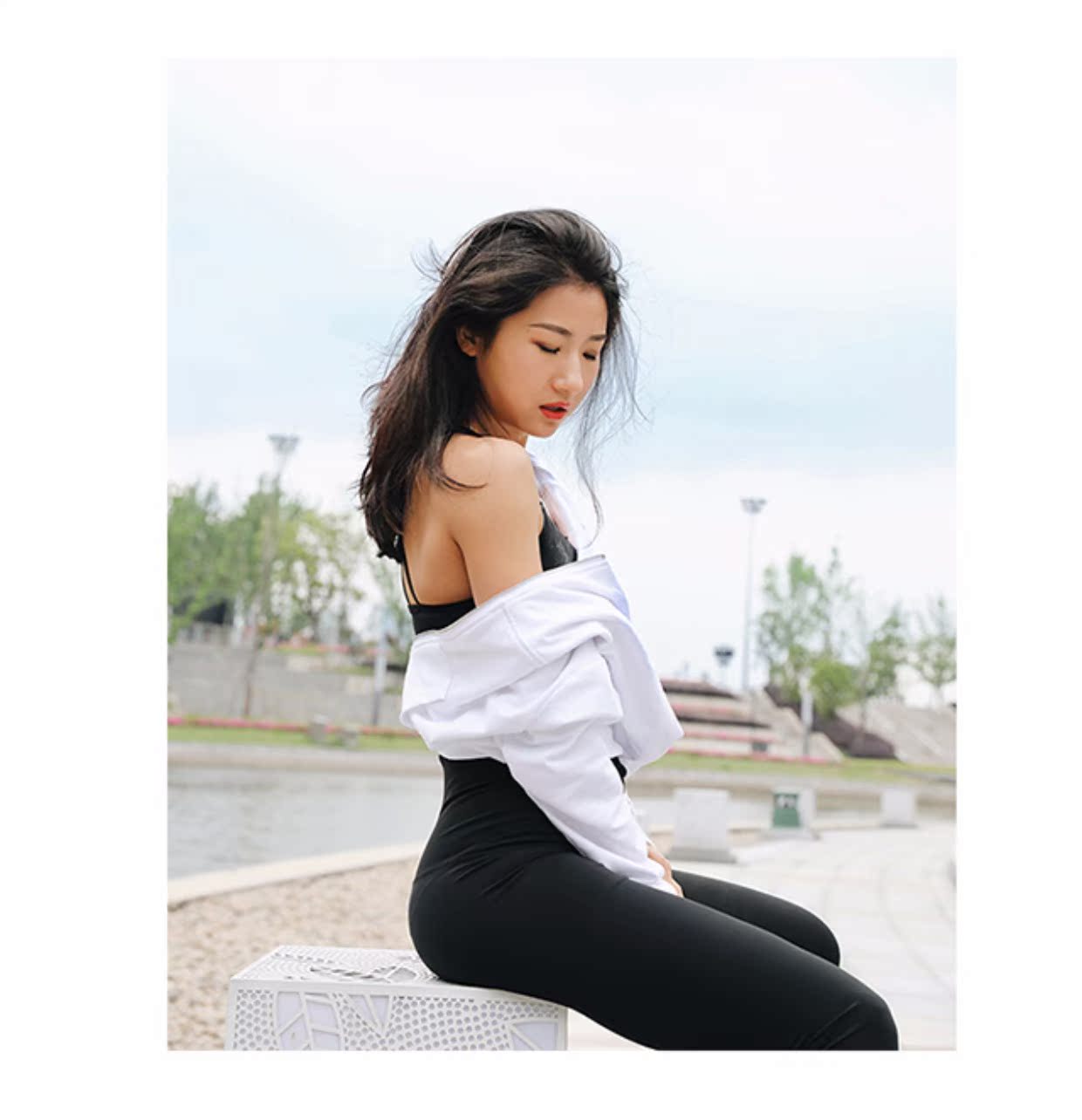 Nữ hoàng yêu thể dục thể thao vest bra chống sốc thu thập rập khuôn corset chạy yoga hỗ trợ cao bra tập gym
