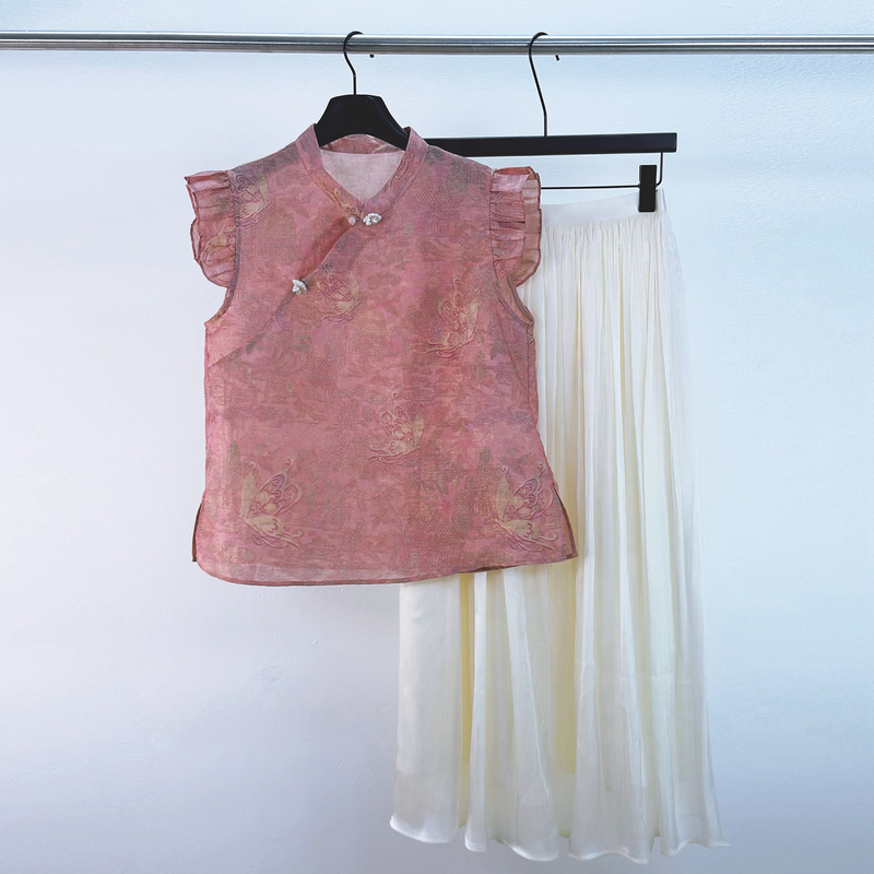 New Chinese-Style Short-Sleeved Vest and Skirt Set for Women, Elegant and Slimming Two-Piece Summer Outfit New Chinese-Style Short-Sleeved Vest and Skirt Set for Women, Elegant and Slimming Two-Piece Summer Outfit