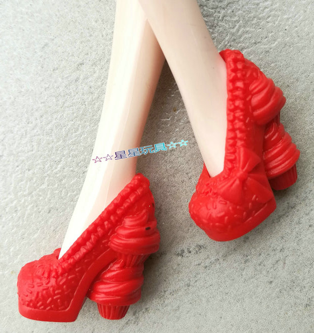 Chính hãng con quái vật cao quái vật trường trung học cổ tích trường trung học búp bê phiên bản cũ phụ kiện giày dép đa dạng búp bê bjd