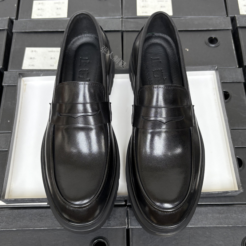 Loafers Men's Leather Shoes Business Formal Wear Genuine Leather Breathable Casual Slip-On Shoes British Style Slip-On Leather Shoes for Men Loafers Men's Leather Shoes Business Formal Wear Genuine Leather Breathable Casual Slip-On Shoes British Style Slip-On Leather Shoes for Men
