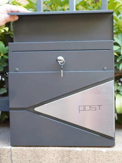 现代轻奢不锈钢信箱挂壁式带报纸架邮筒邮箱意见箱易安装户外报箱