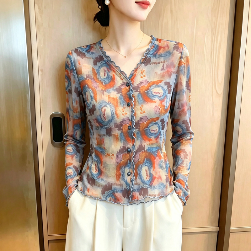 French-Style Ruffled V-Neck T-Shirt for Women, Long-Sleeved Base Shirt, New Spring and Autumn Slim-Fit Cardigan with Printed Mesh Top