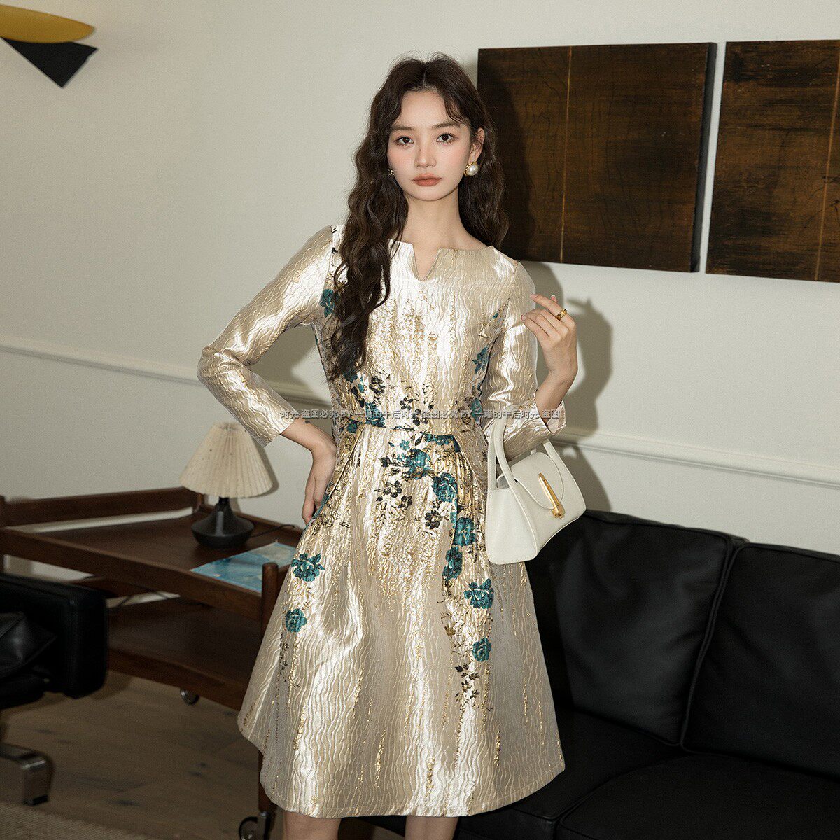 فستان جديد خمر عالي الخصر صغير 578 مزاجه أنيق ورشيق وفخم عيد ميلاد مضيف تنورة