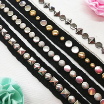 Apparel accessories claw beads according to claw nails can be customized in various sizes. A large number of spot factory direct sales