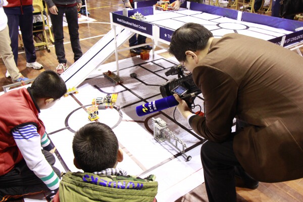 Manufacturer offers the WER World Robot Education Contest full series of special equipment competition new