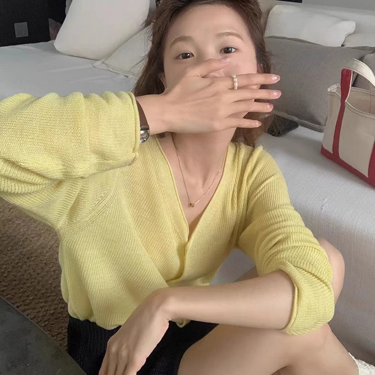Spring and Autumn Korean Style ins Fashionable Knitted Cardigan for Women, Thin V-Neck Long Sleeve Outerwear, Loose and Casual Air Conditioning Shirt Jacket