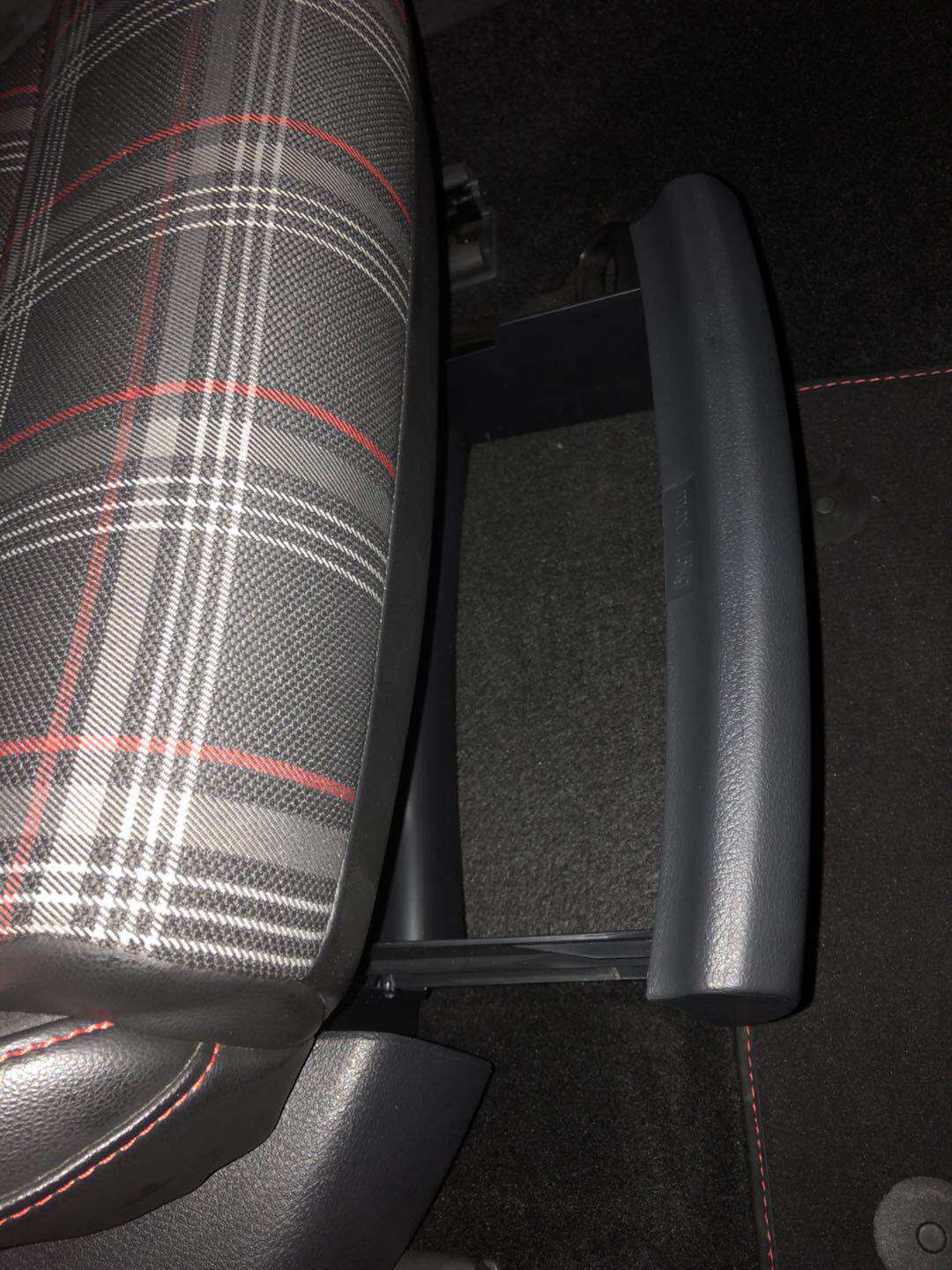 Golf 7 7 5 passersby L New speed Tengling original car manual seat storage box drawer containing box