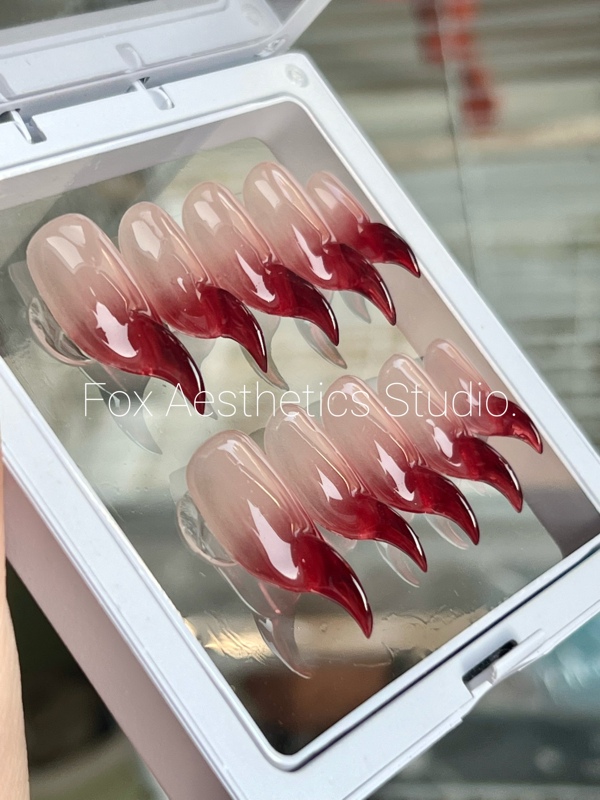 Nude Color Slightly Inebriated Red Wine Cat Claw Press-On Nails Fox Demon Cosplay Wine Red Gradient Claws Sexy and Alluring Complexion-Enhancing
