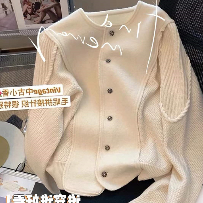 Large size Japanese retro small fragrant style knitted sweater women autumn and winter 2021 new design sense niche loose top