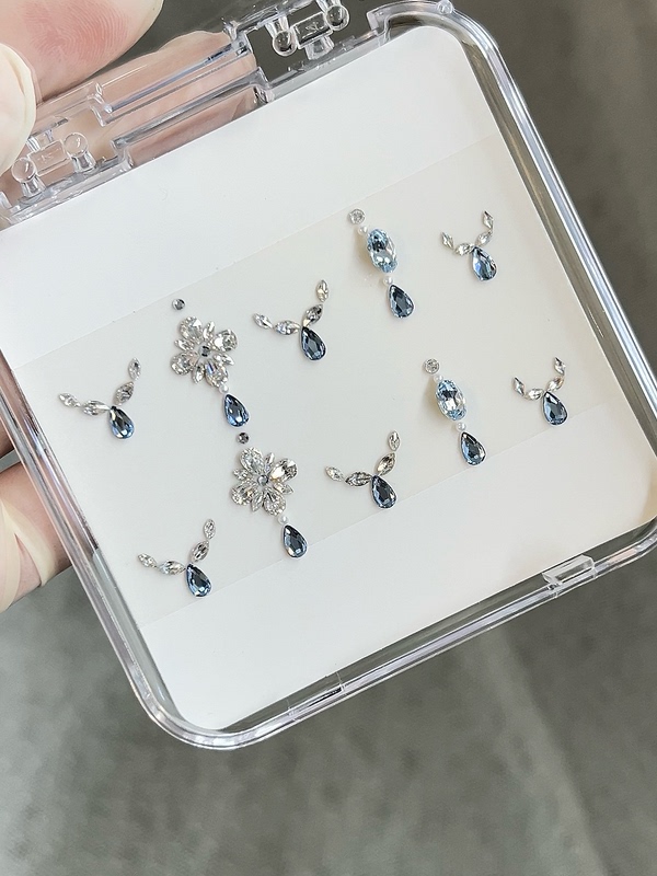 Explosive Flash Dongzhou Nail Art Rhinestone Decoration Material Kit Blue Popular Nail Combination Set Rhinestone Kit Super Flash Zircon DIY