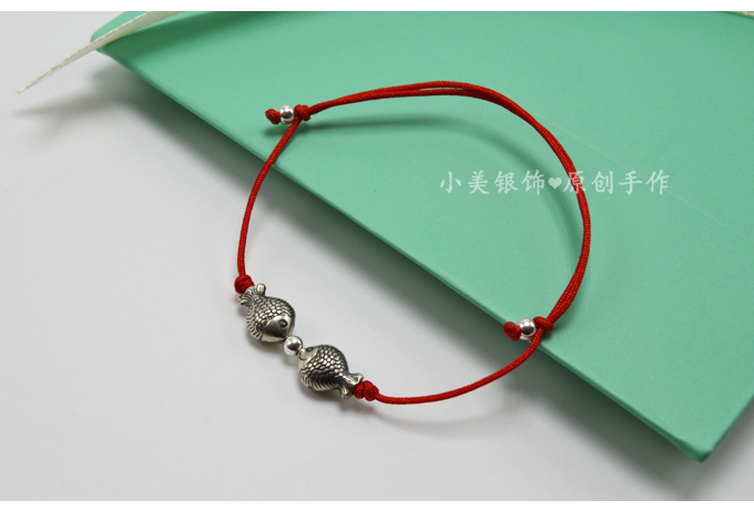 Nhật Bản và Hàn Quốc phiên bản của retro 925 sterling bạc đôi hôn cá tay dây nữ chân mỏng thời trang vòng tay sinh viên đơn giản lắc chân vàng trắng
