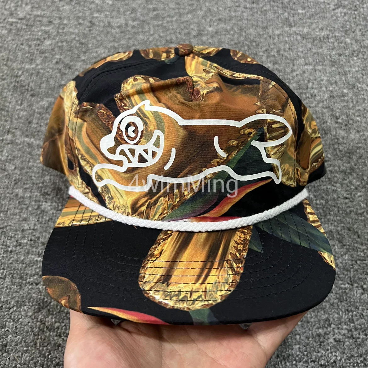 Кепка с плоским полем BBC ICECREAM Flying Dog Visor