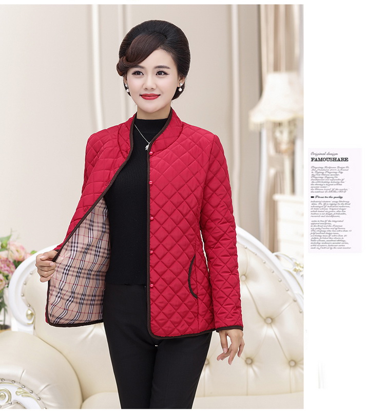Quần áo phụ nữ trung niên mùa xuân và mùa thu áo khoác mẹ mùa đông 50-60-70 tuổi bà tải quần áo cotton quần áo cũ áo kiểu nữ trung niên