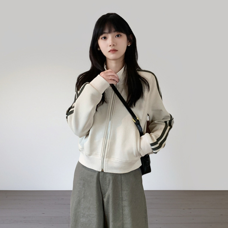 2026 Autumn New Stand Collar Regular Shoulder Sweatshirt for Petite Women, Short Zipper Cardigan with Stylish Design Jacket