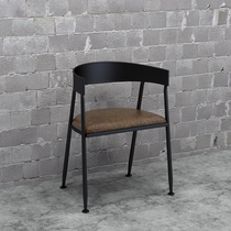 Cafe milk tea cold drink dining shop vintage American restaurant seat stool backrest table wrought iron commercial