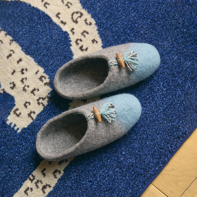 [Sold Out, No Restock] Jia Ru × Mi Shi Three-Color Felt Slippers, Handmade Cashmere Suede by Sanjiangyuan Herders