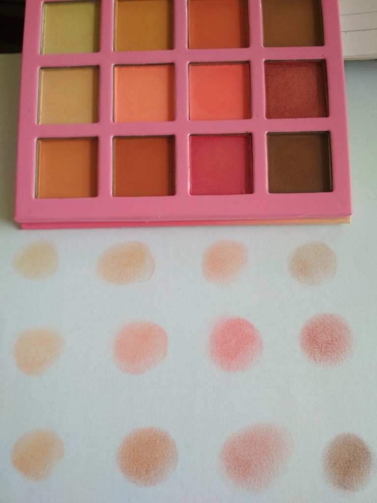 水蜜桃哑光眼影调色盘性价比真高，真实上手体验,第5张
