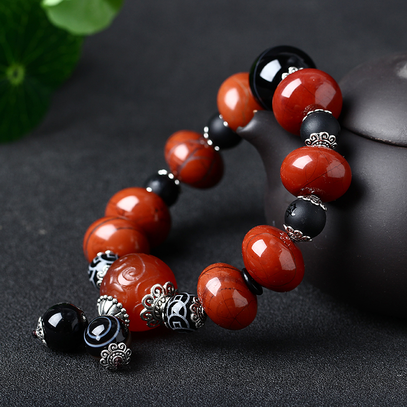 Natural red silkworm stone red bamboo stone handmade shadow stone hand alchemy stone armchair Ornaments Male and female Male and female