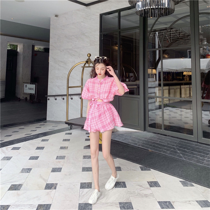 VK旗艦店 韓系格紋泡泡袖慵懶風露腰性感短袖洋裝