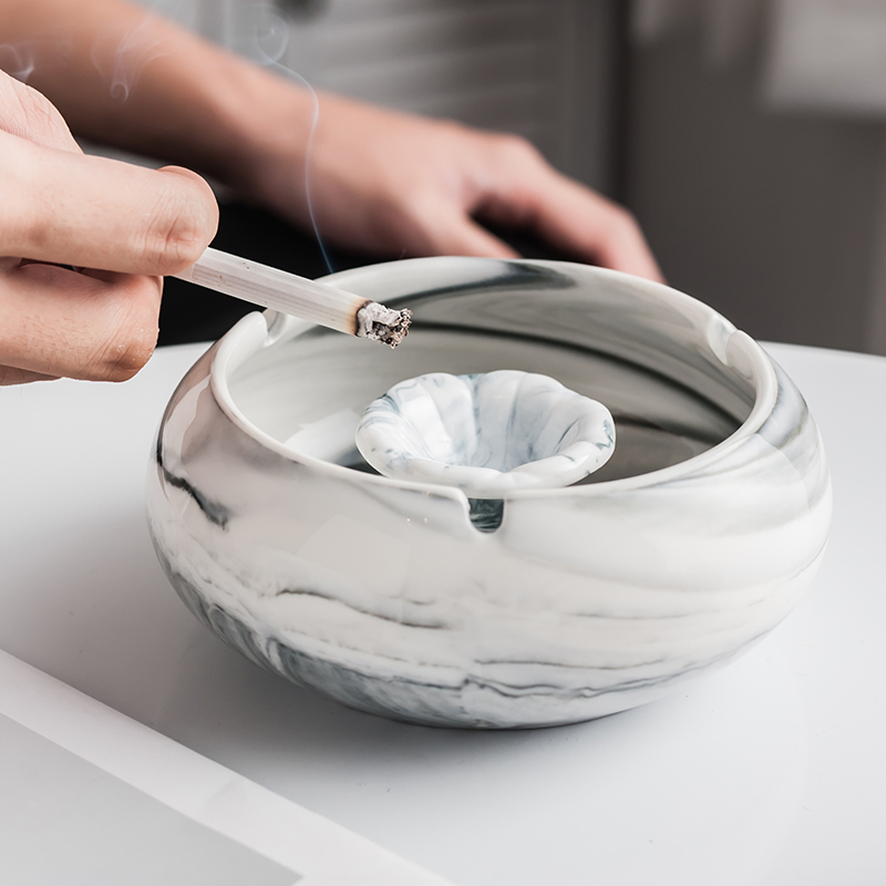 Large ceramic ashtray boreal Europe style household individuality creative trend ashtray gifts for men and women living room office