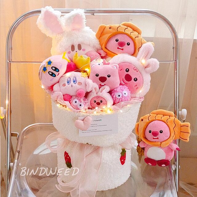 ກາຕູນ Creative Stitch Plush Strawberry Bear Doll Bouquet ຂອງຂວັນວັນເກີດທີ່ຫນ້າຮັກສໍາລັບຫມູ່ທີ່ດີທີ່ສຸດແລະບັນຍາກາດແຟນ