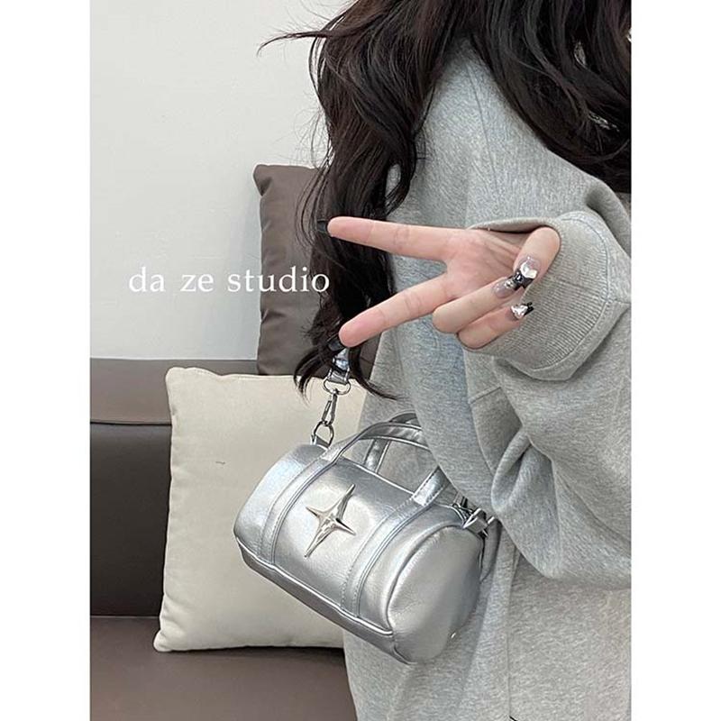 This Year's Trendy Super-Popular Bags for Women 2025 New Style Single-Shoulder Crossbody Summer Hot Girl Niche Design Silver Bucket Bag